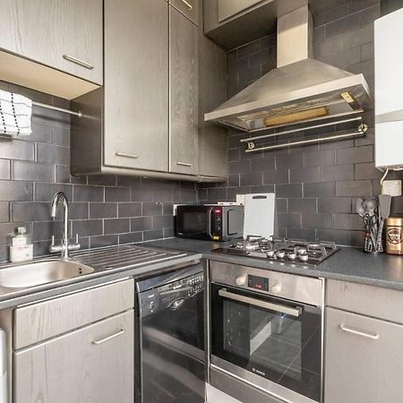 Apartmán Cozy Flat In The Heart Of Londýn Exteriér fotografie